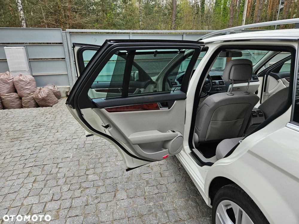 Mercedes-Benz Klasa C 200 Kompressor Elegance - 15