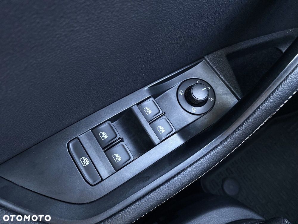 Skoda Superb 2.0 TSI Style DSG - 32
