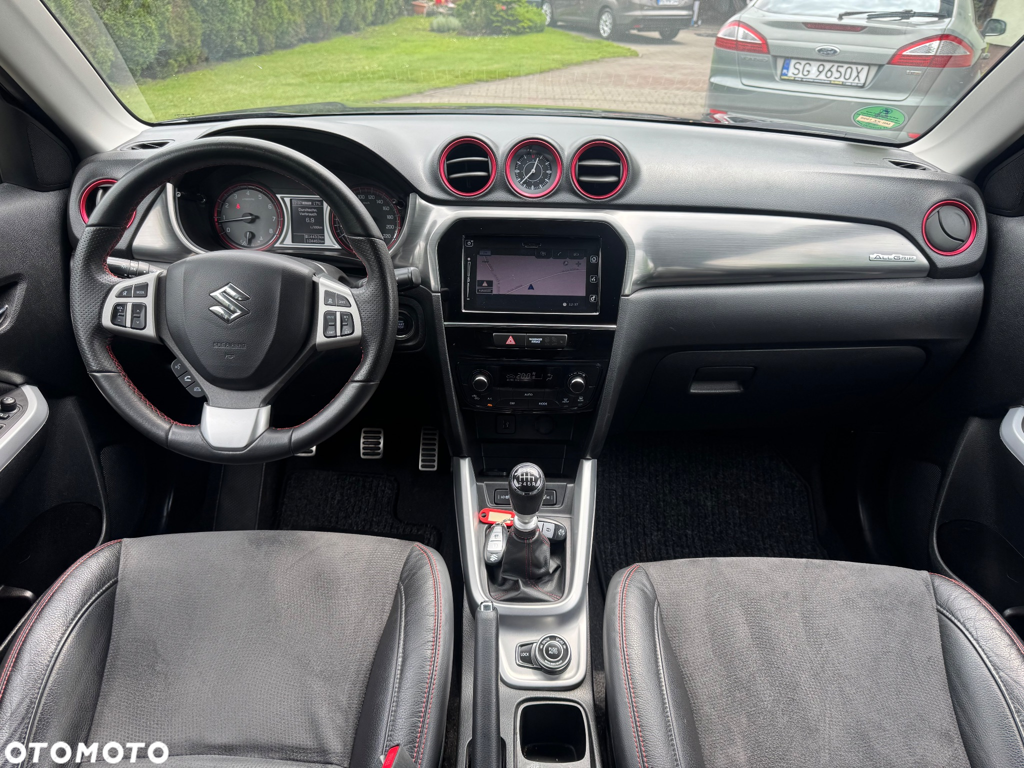 Suzuki Vitara 1.4 Boosterjet Premium 4WD - 17