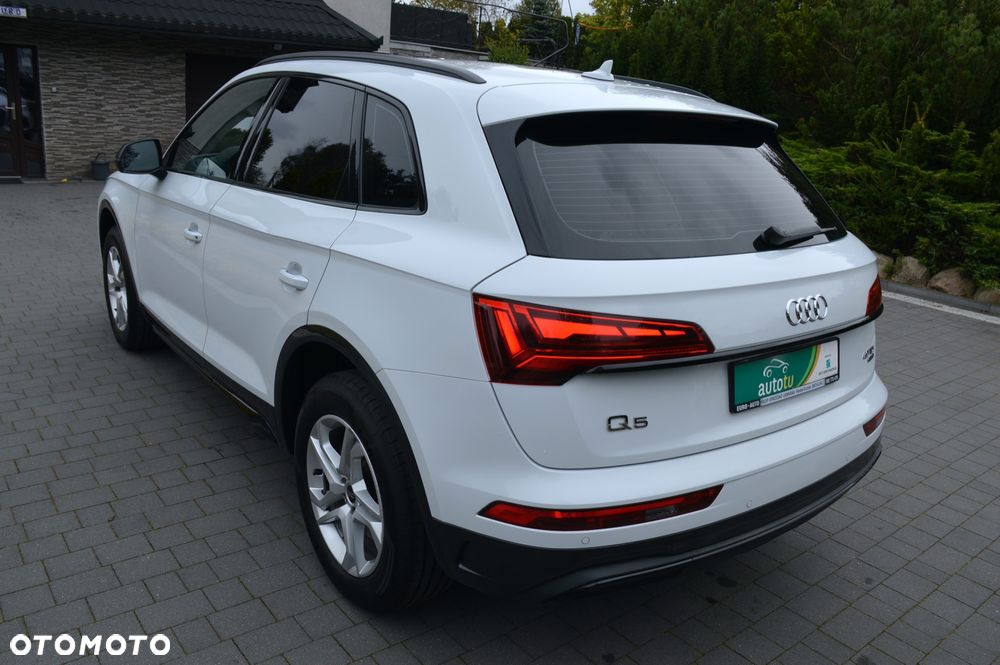 Audi Q5 40 TDI quattro S tronic sport - 4