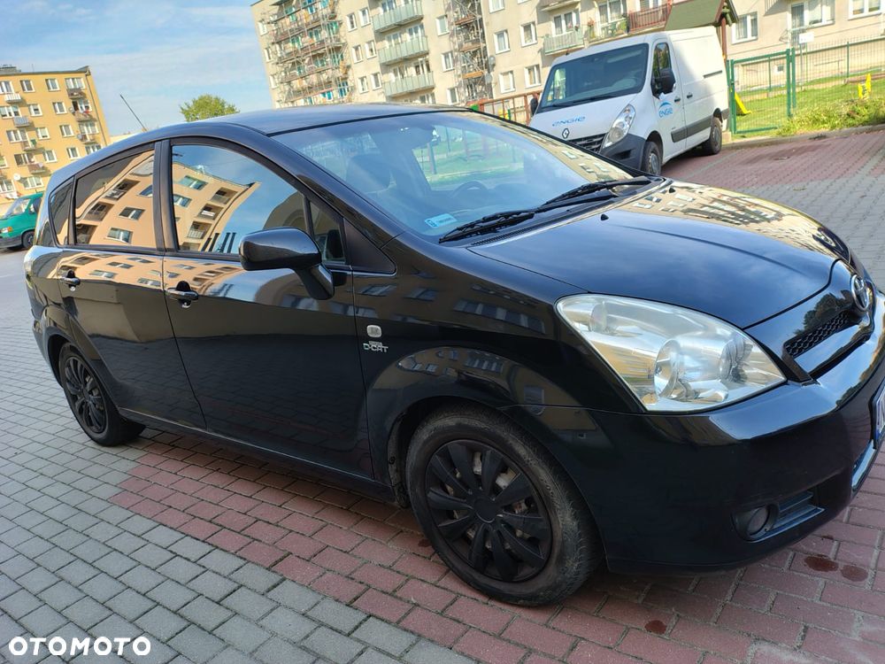Toyota Corolla Verso - 6