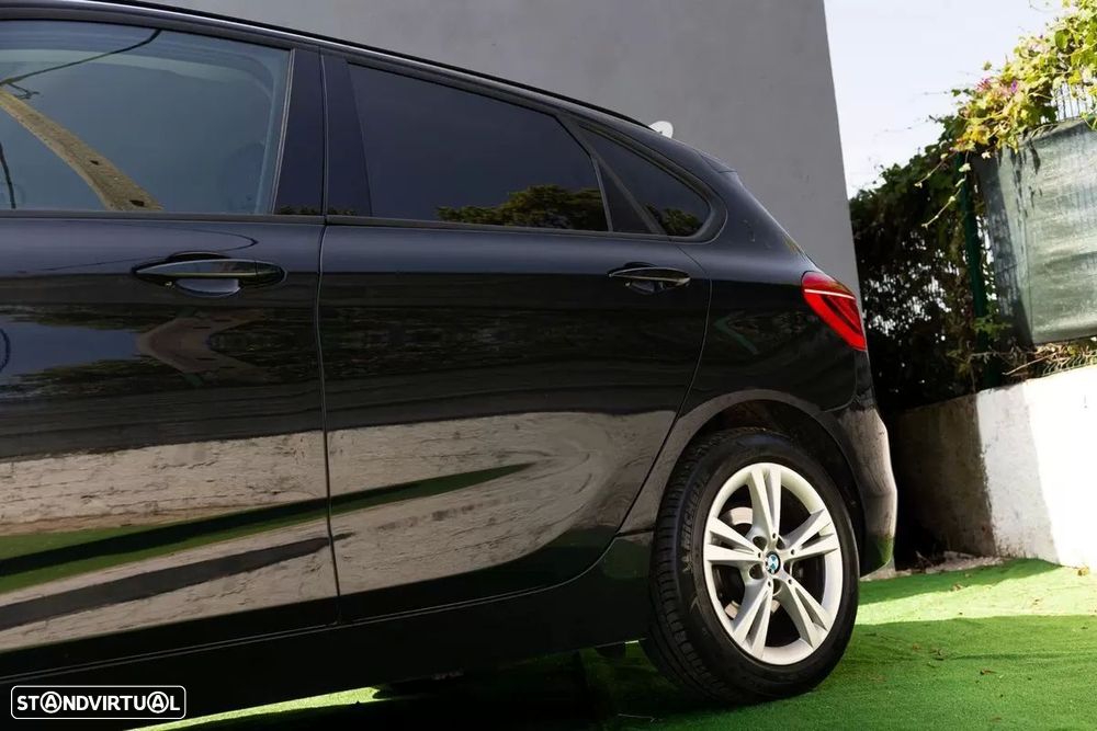 BMW 216 Active Tourer d Line Luxury - 14