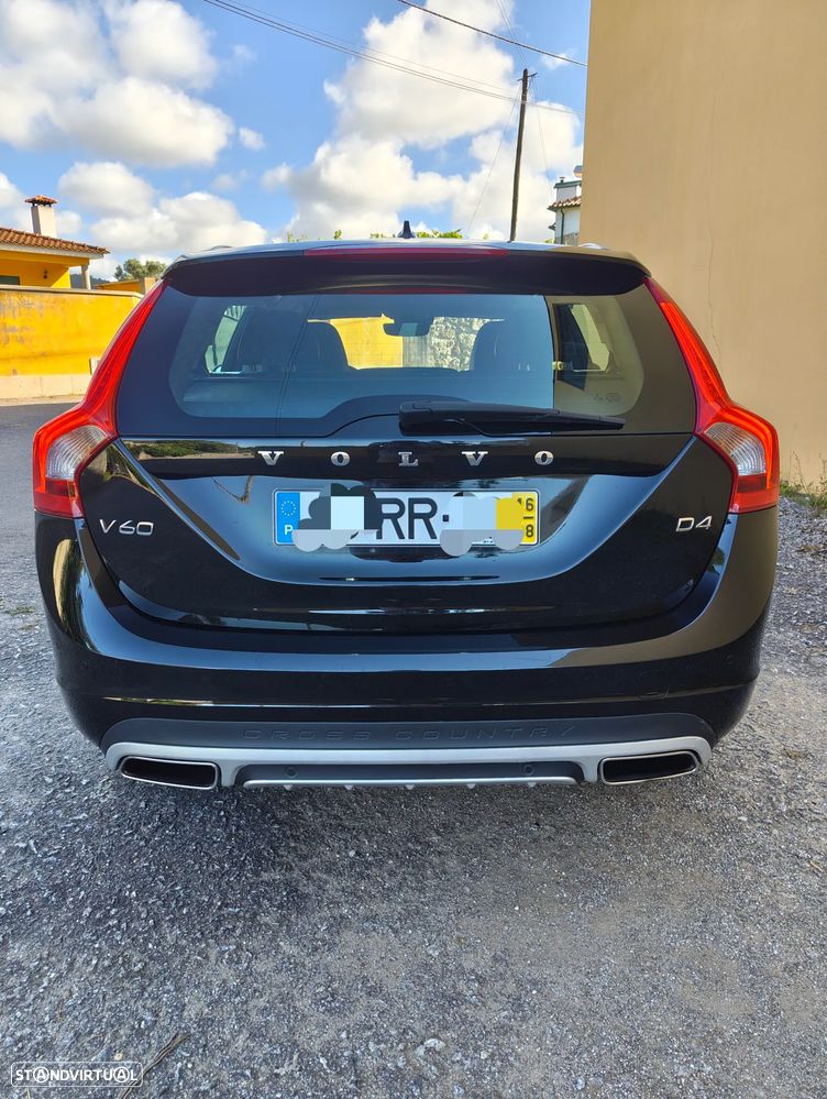 Volvo V60 Cross Country 2.0 D4 Momentum - 3