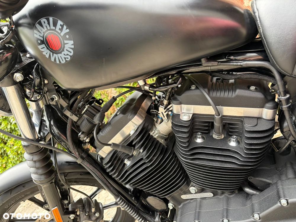Harley-Davidson Sportster Iron 883 - 8