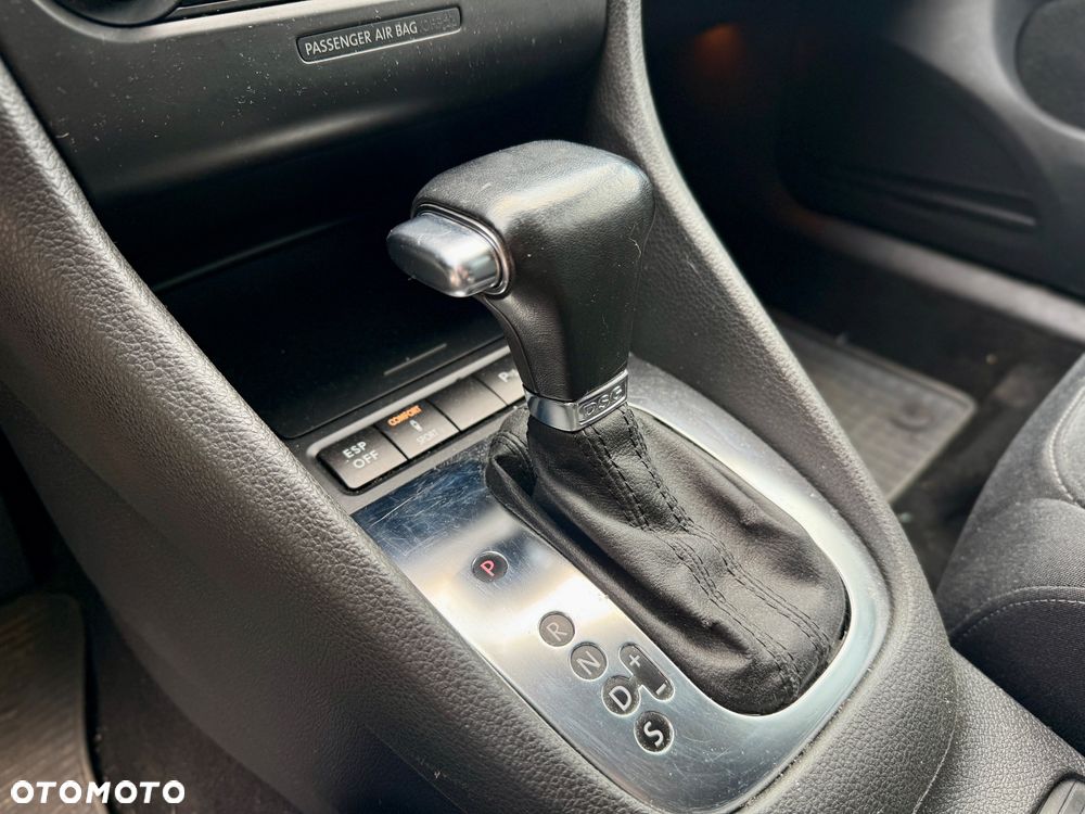 Volkswagen Golf 1.4 TSI Comfortline DSG - 12