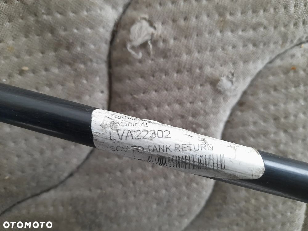 Przewód olejowy John Deere LVA22302 - 4