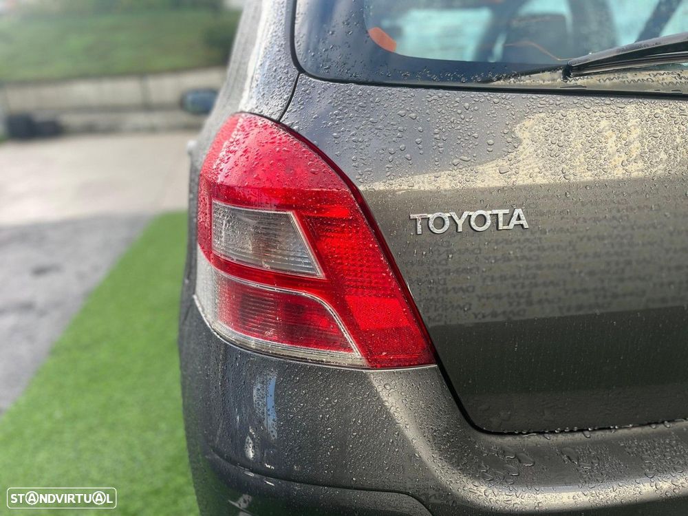 Toyota Yaris 1.4 D-4D AC - 5