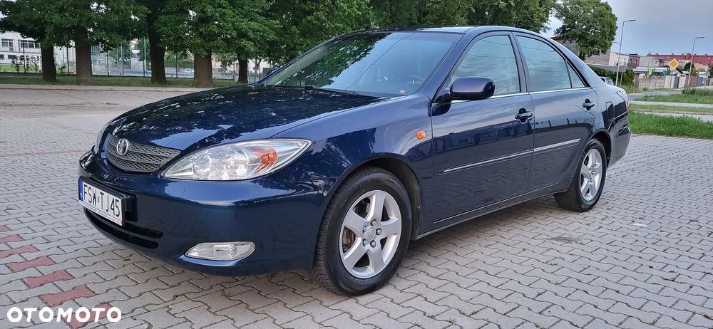 Toyota Camry 3.0 V6 - 1