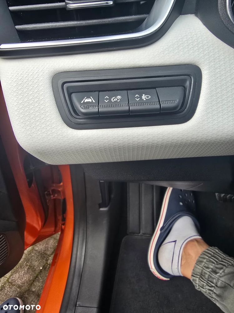 Renault Clio TCe 90 X-tronic INTENS - 20