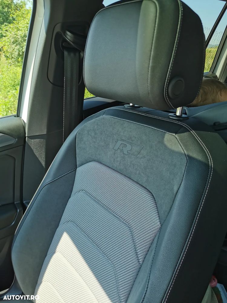 Volkswagen Tiguan - 12