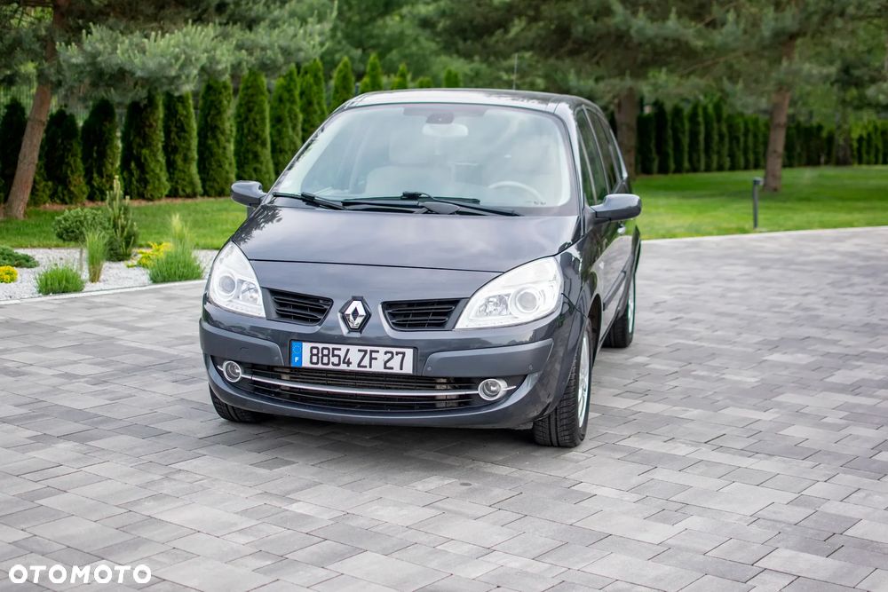 Renault Grand Scenic - 8
