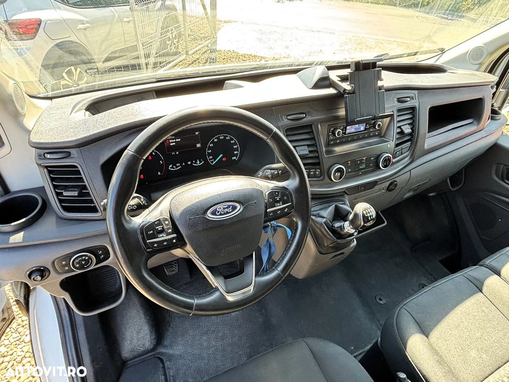 Ford Transit - 12