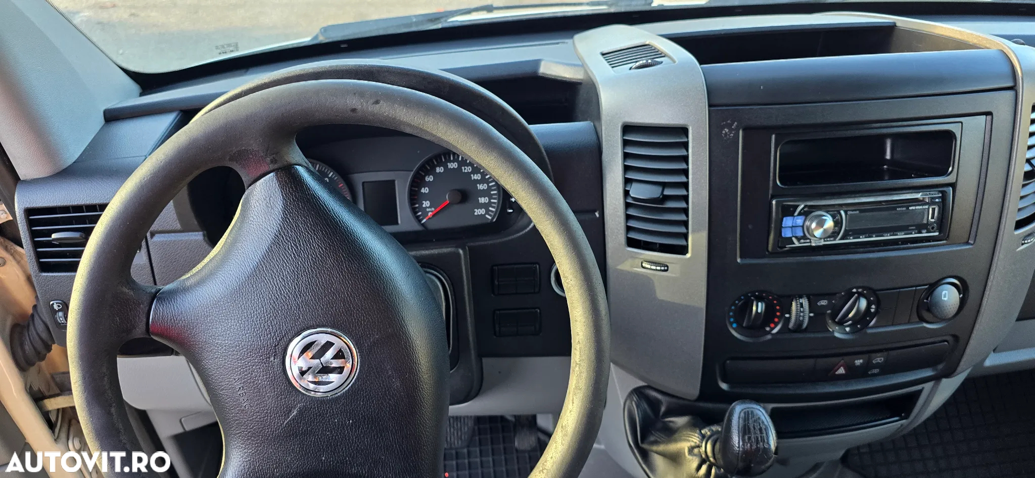Volkswagen Crafter - 9