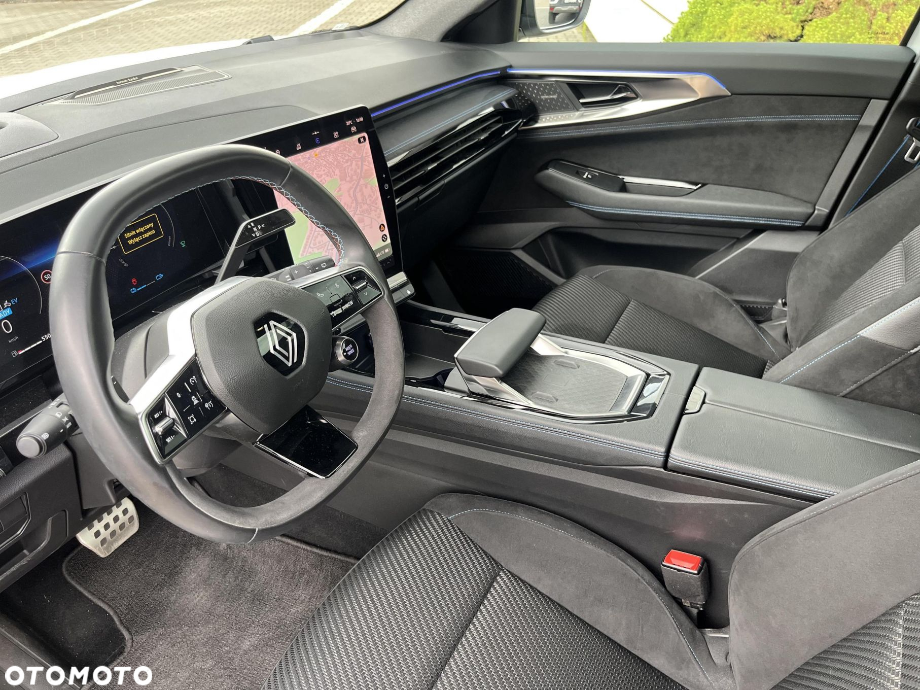 Renault Austral 1.2 E-Tech Full Hybrid 200 Iconic esprit Alpine MMT - 9
