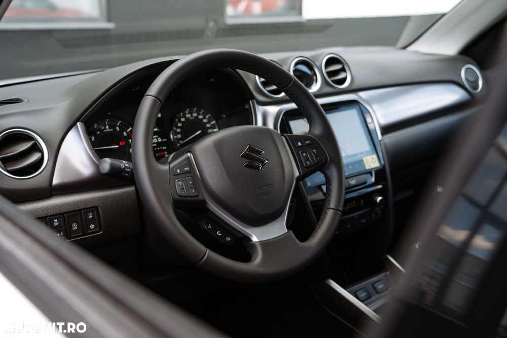 Suzuki Vitara - 23