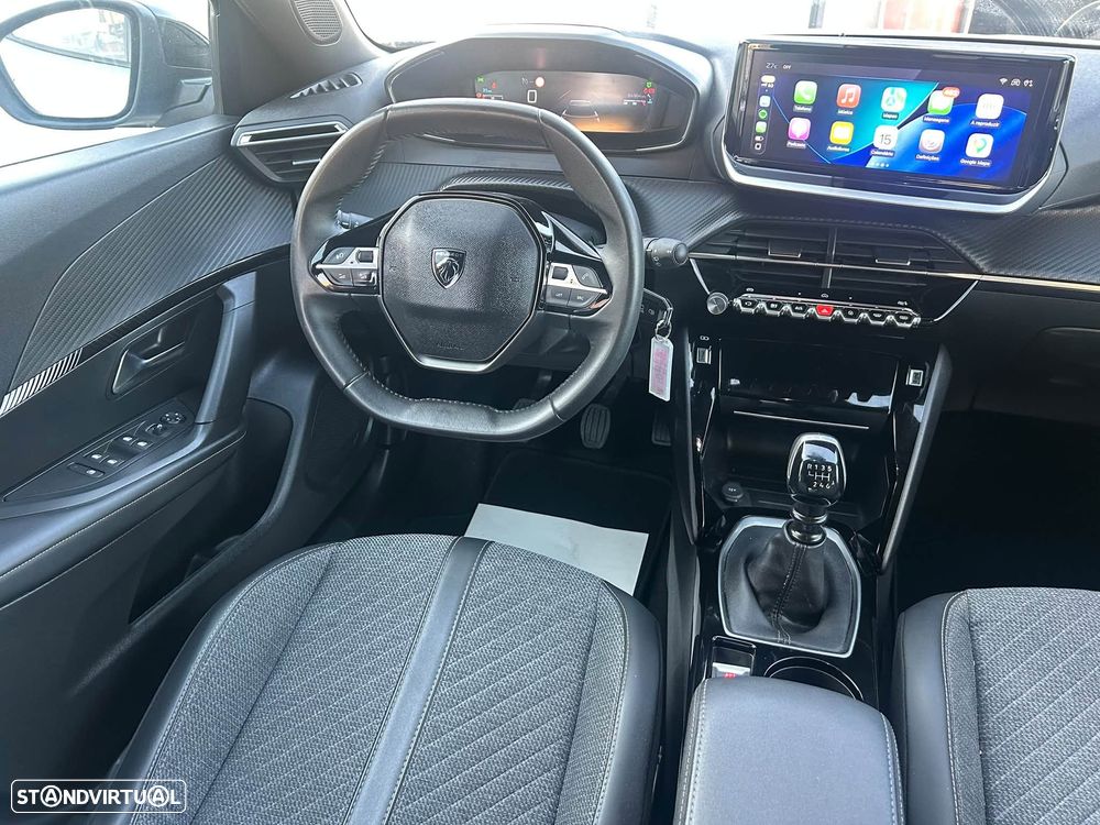 Peugeot 2008 - 23