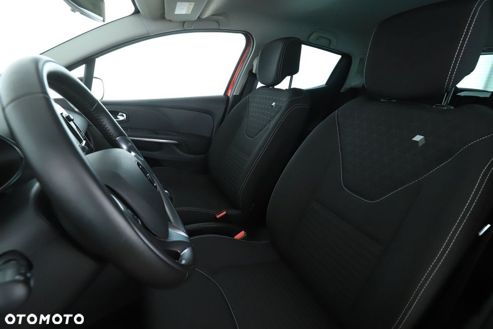 Renault Clio - 25