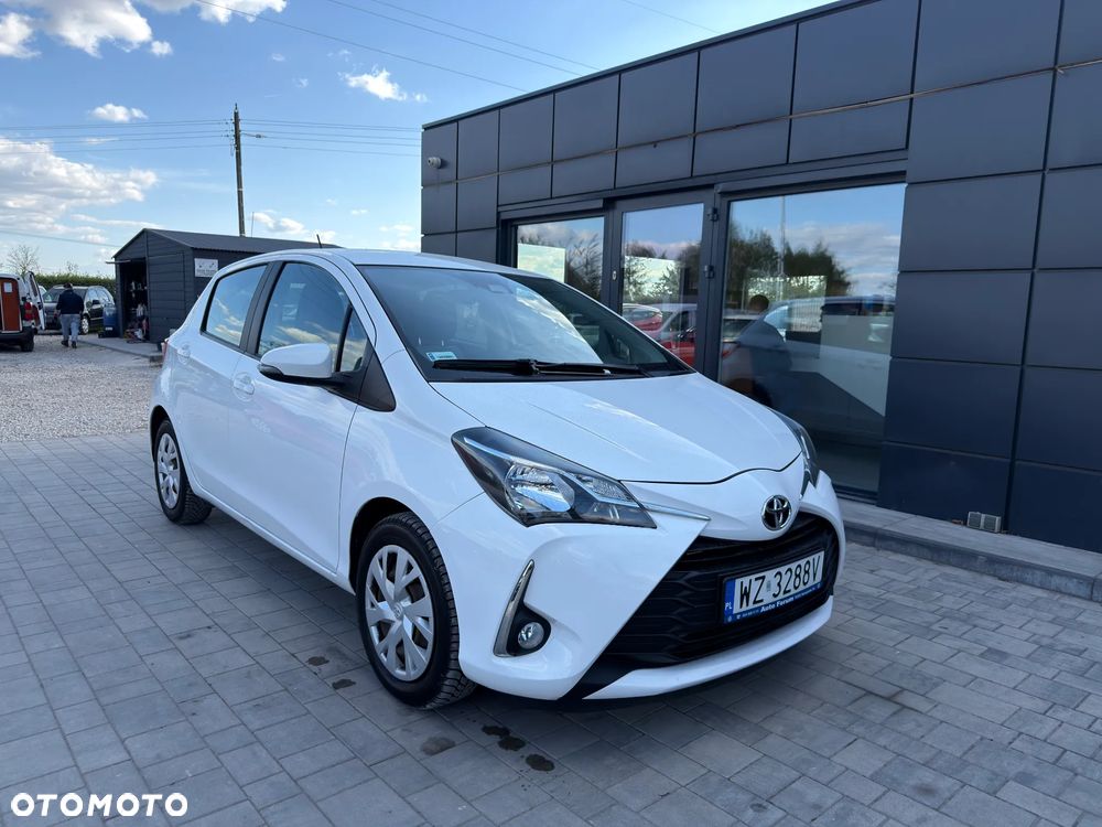 Toyota Yaris 1.5 Premium CVT - 3