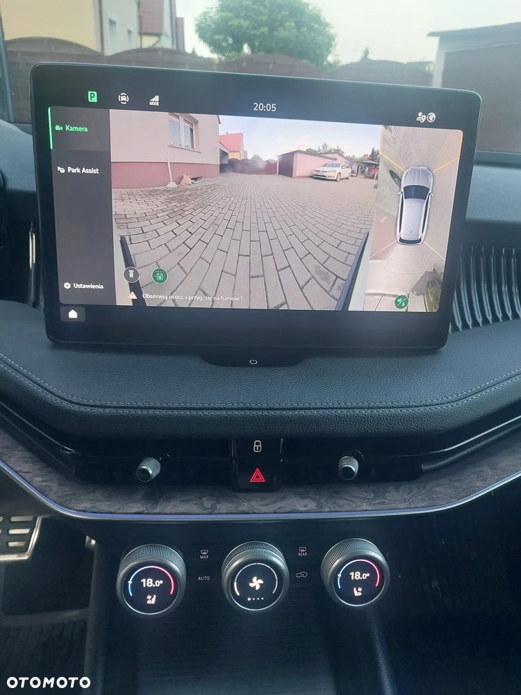 Skoda Superb 2.0 TDI SCR 4x4 L&K DSG - 16