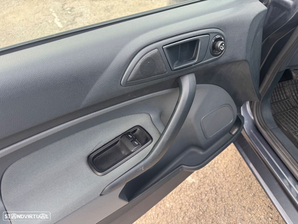Ford Fiesta 1.4 TDCi Titanium - 8