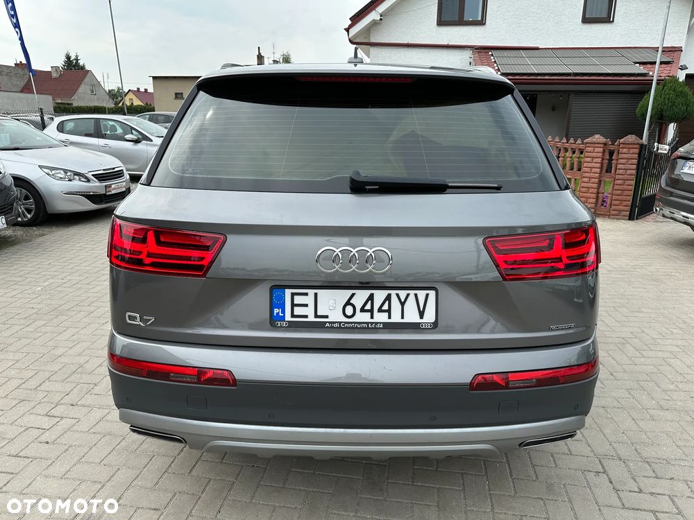 Audi Q7 - 36