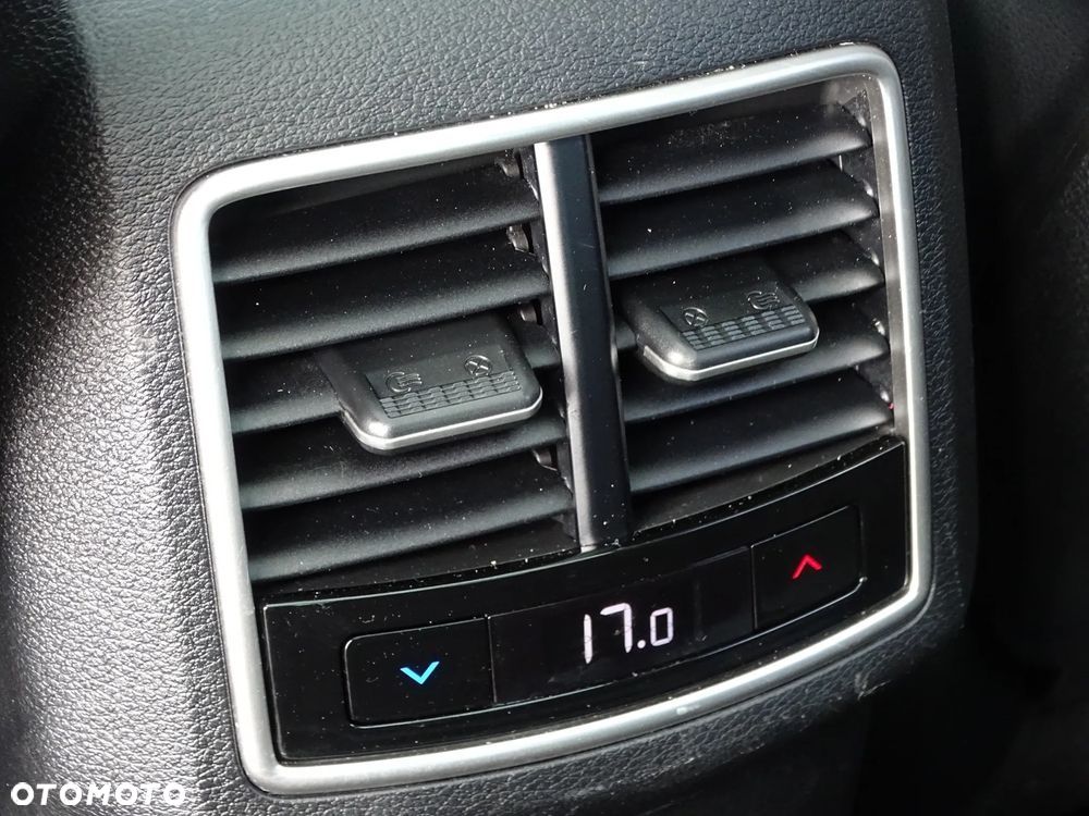 Kia Sportage 1.6T-GDI AWD GT-Line - 38