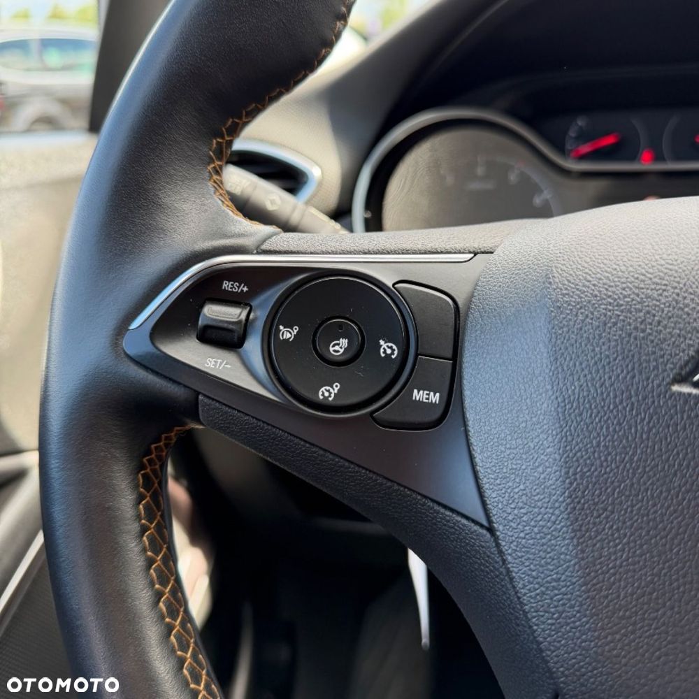 Opel Crossland X - 24