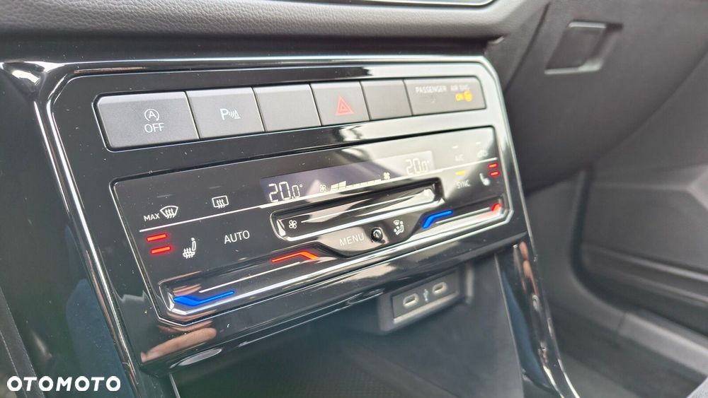 Volkswagen T-Cross - 25