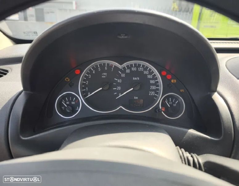 Opel Corsa 1.2 16V Cosmo - 9