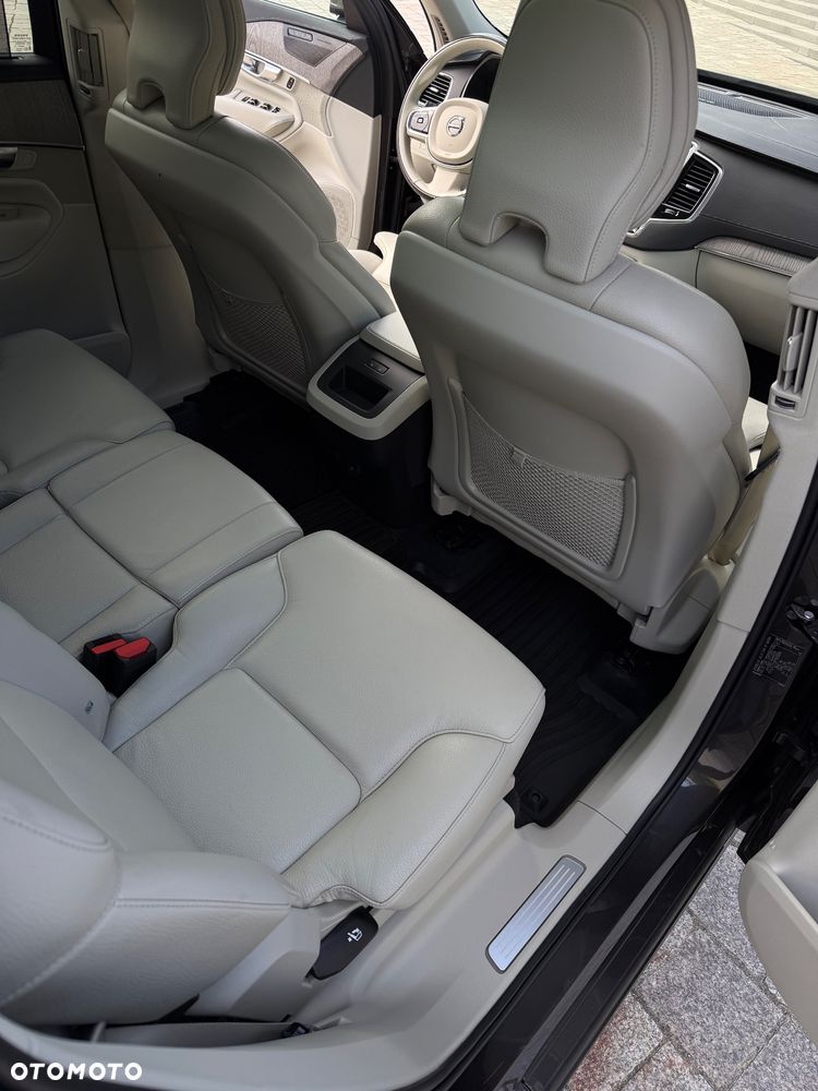 Volvo XC 90 - 20
