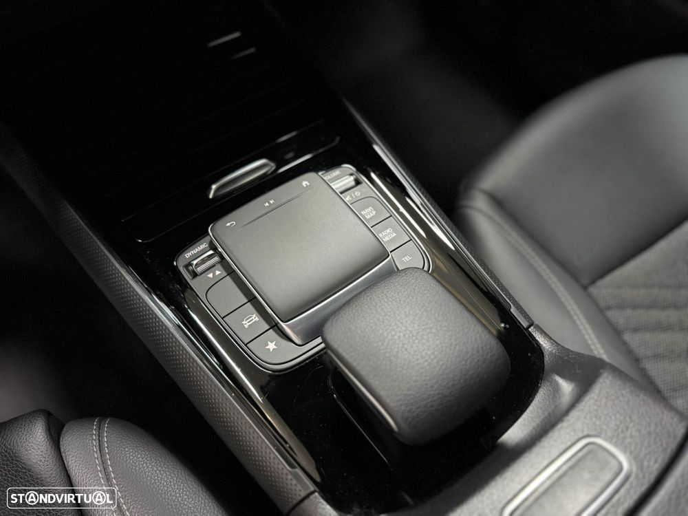 Mercedes-Benz GLA 250 - 20