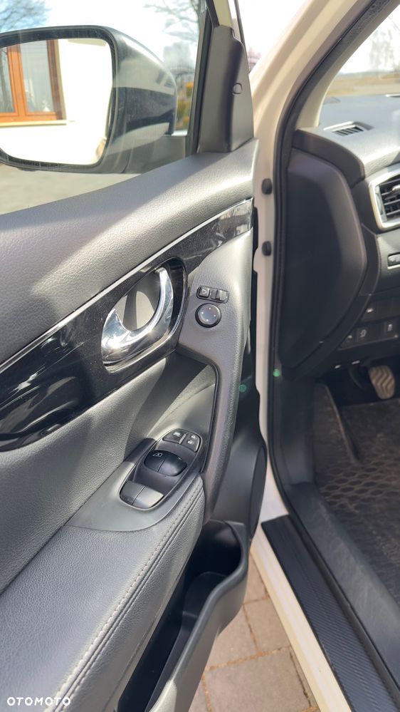 Nissan Qashqai 1.2 DIG-T Tekna - 14