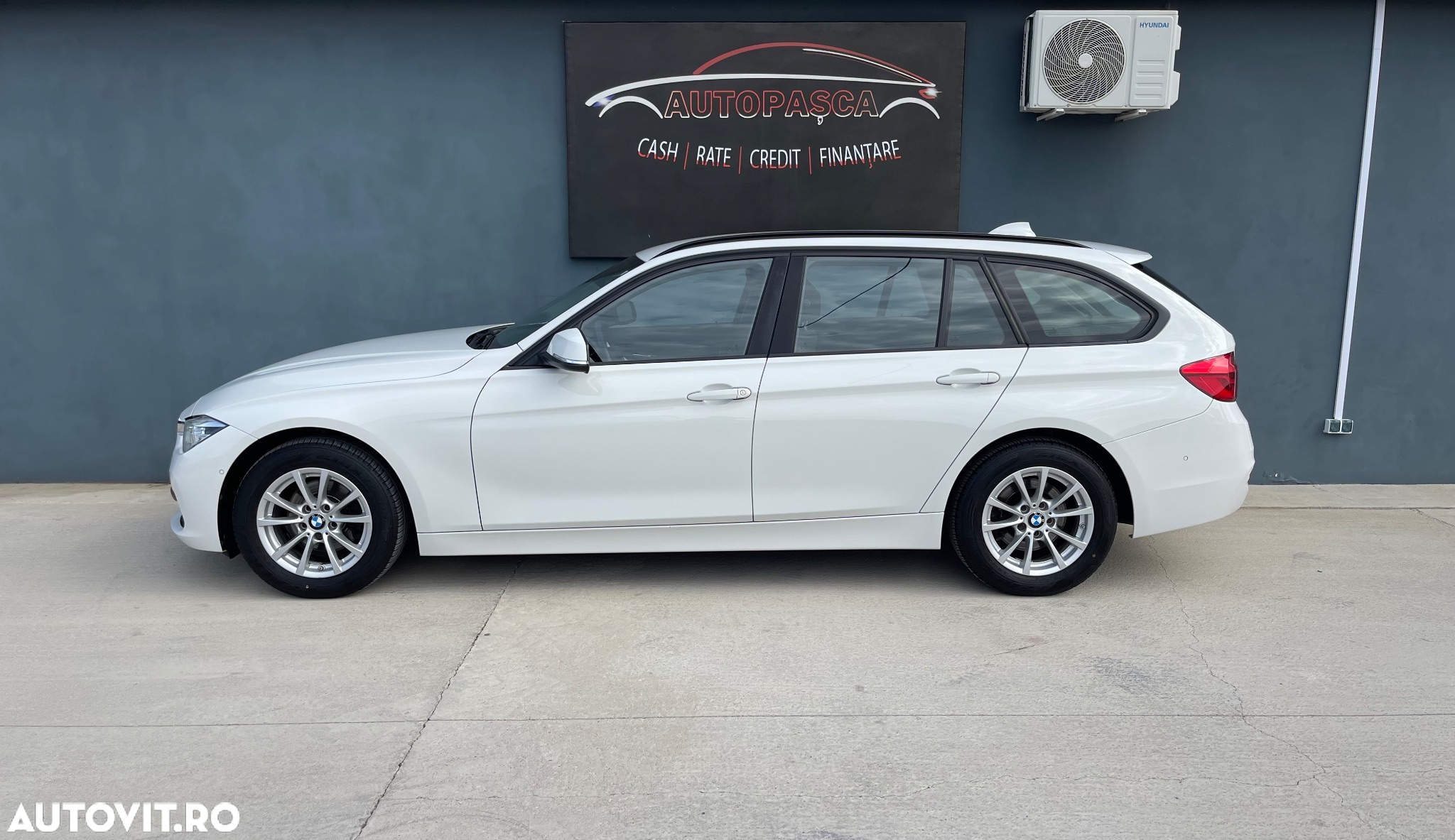 BMW Seria 3 318d Touring Aut. Advantage - 12