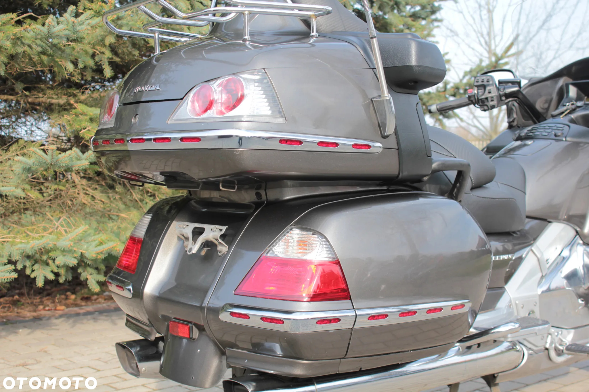 Honda GL - 38