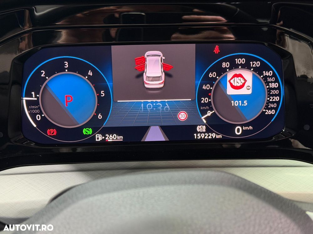 Volkswagen Golf 2.0 TDI SCR DSG Life - 8