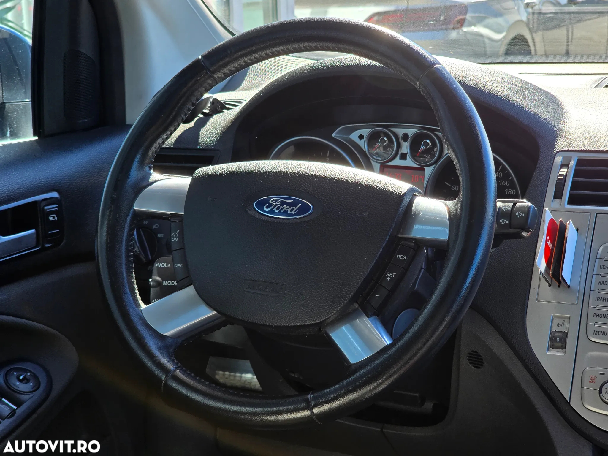 Ford Kuga - 21
