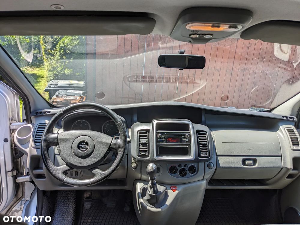 Opel Vivaro - 15