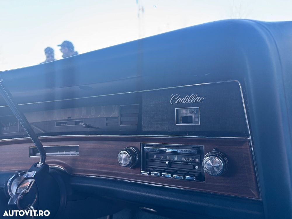 Cadillac Eldorado - 11