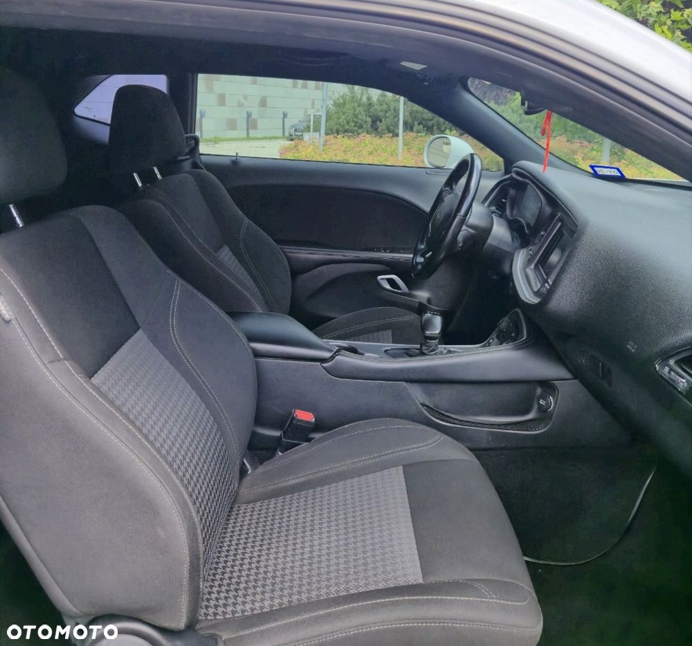 Dodge Challenger 3.6 SXT - 16