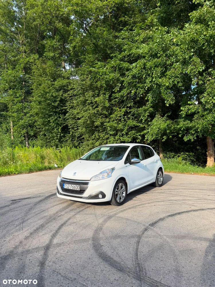 Peugeot 208 1.2 PureTech GPF Signature S&S - 14