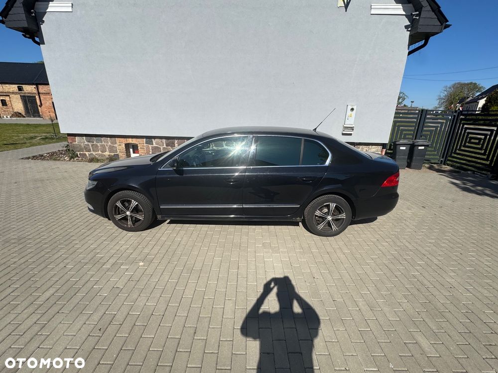 Skoda Superb 2.0 TDI Elegance - 4