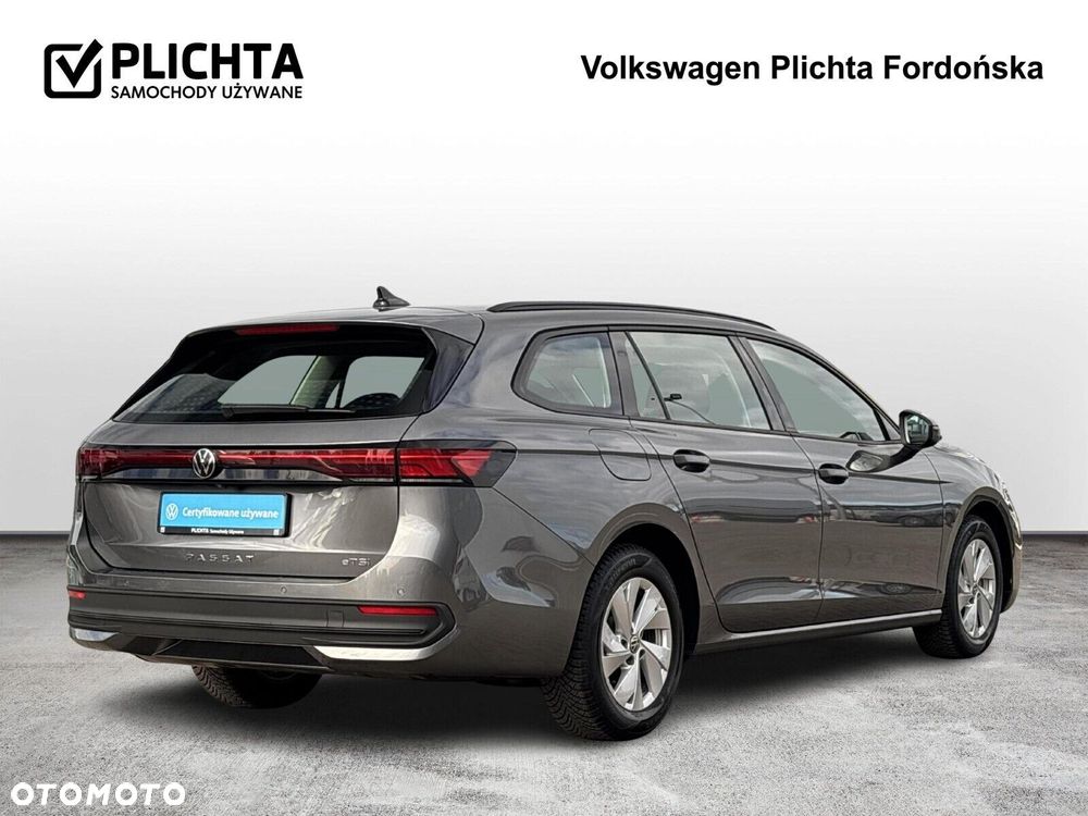 Volkswagen Passat - 6