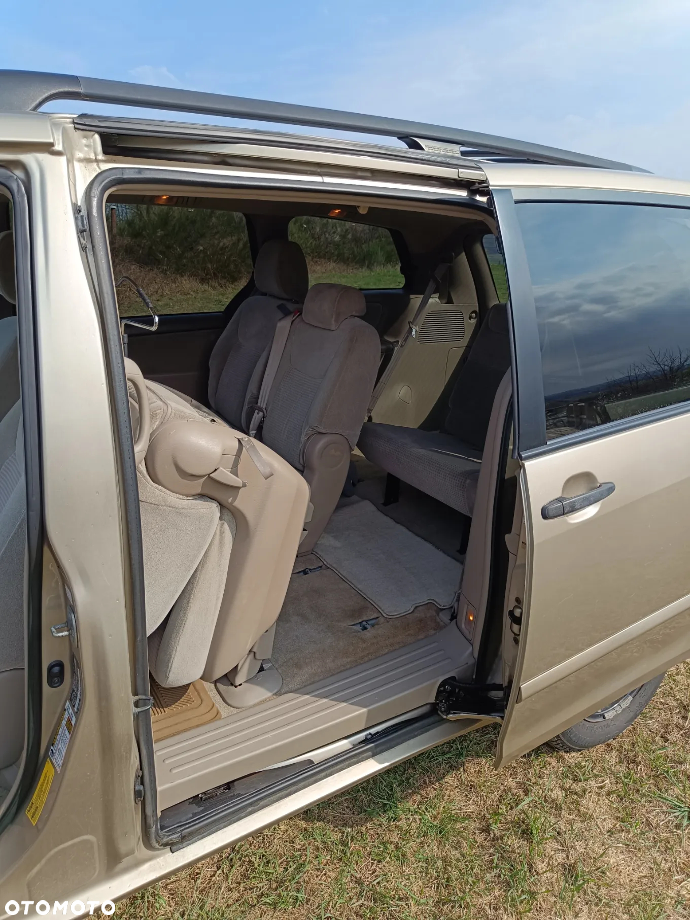 Toyota Sienna 3.5 V6 - 19