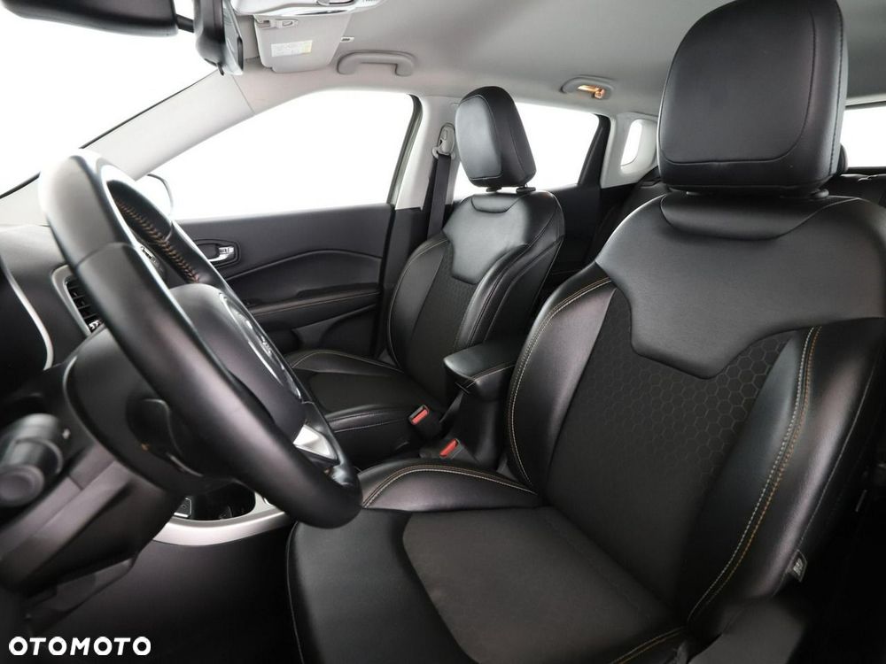 Jeep Compass 1.6 MultiJet Longitude - 14