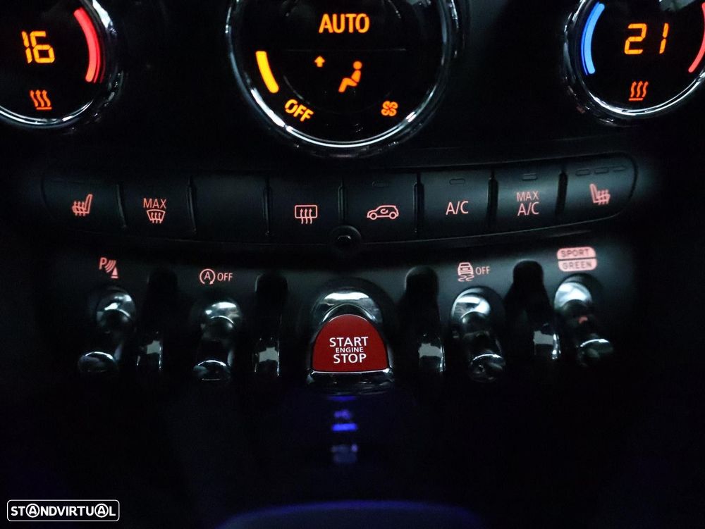 MINI Cabrio John Cooper Works Plus Auto Desportiva - 25