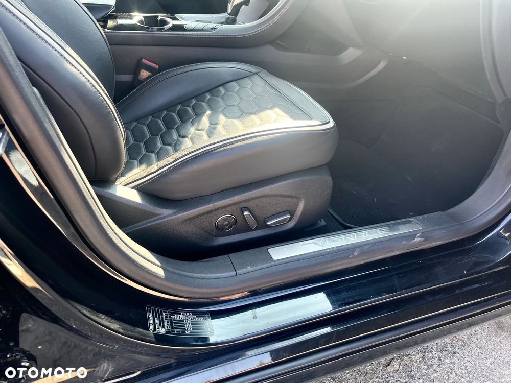 Ford Mondeo - 28
