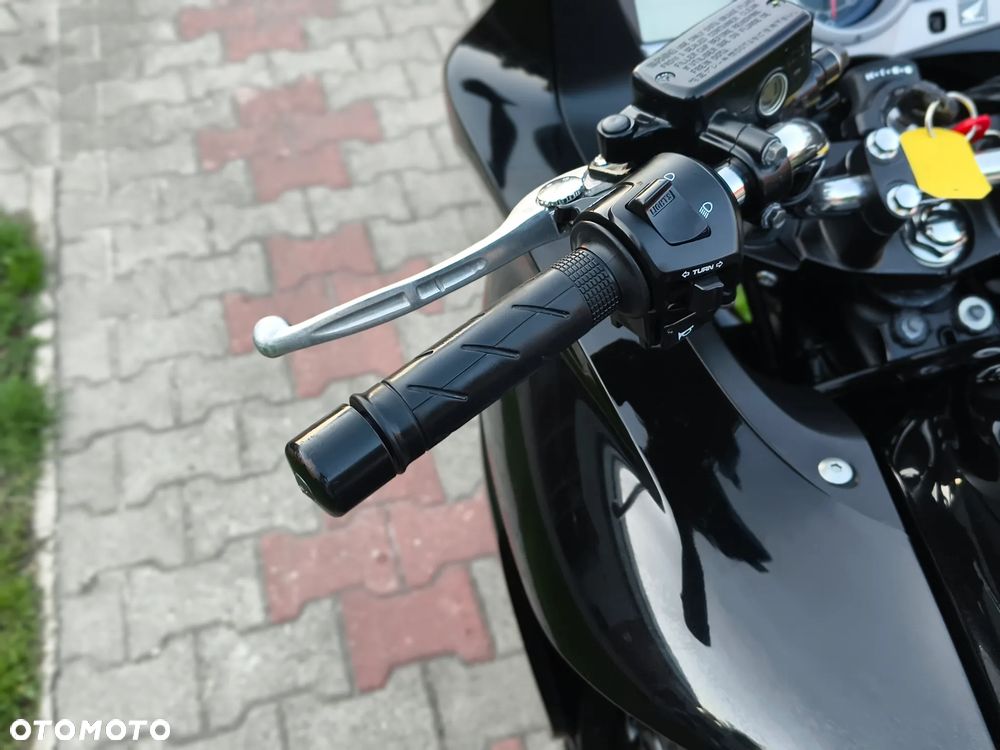 Honda CBF - 35