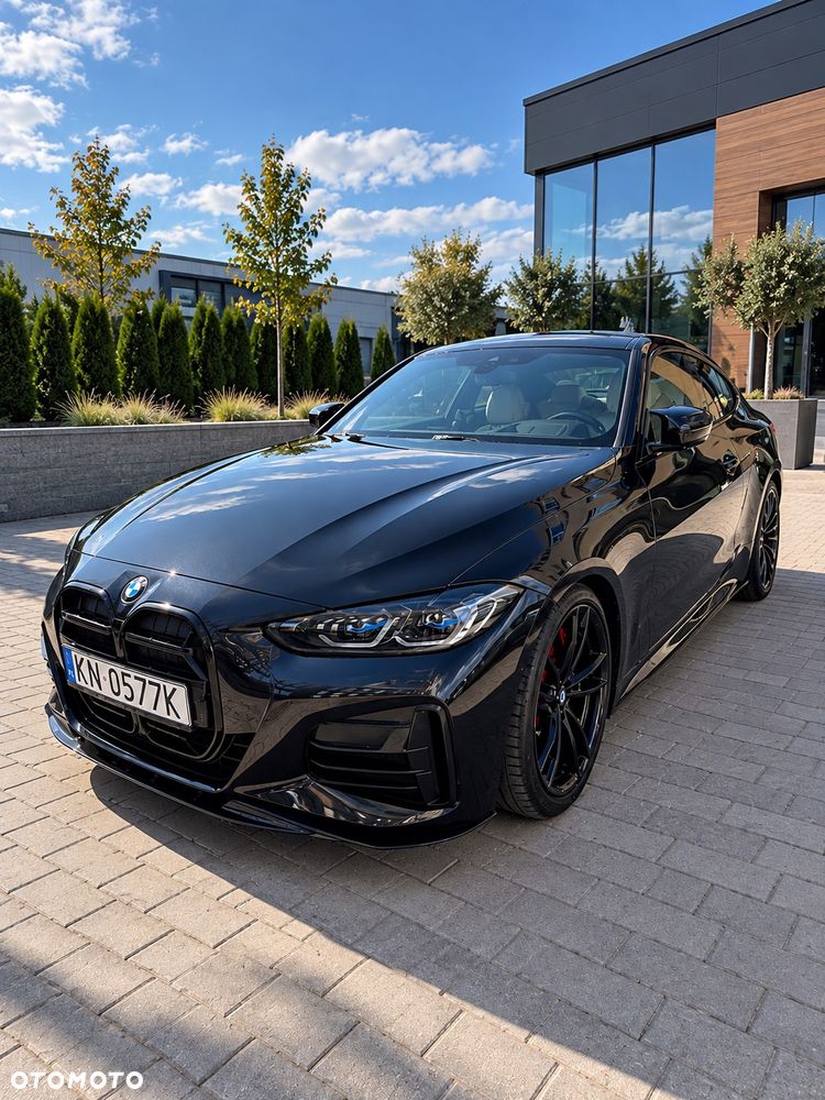 BMW M440I