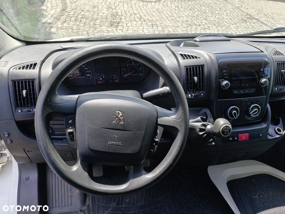 Peugeot BOXER winda 750 kg kontener 4,10-2,10-2,20 - 16