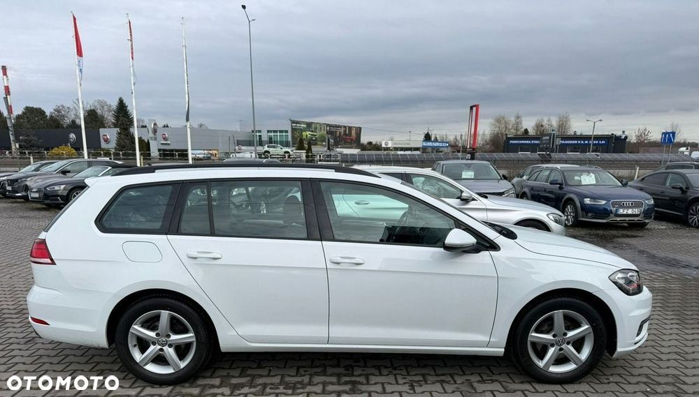 Volkswagen Golf - 9